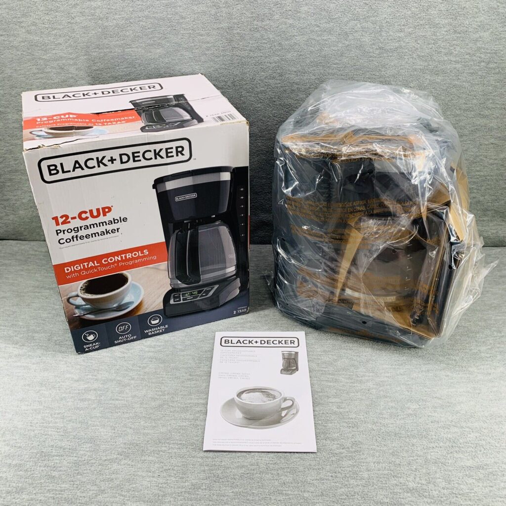 BLACK and DECKER 12-Cup Coffee Maker