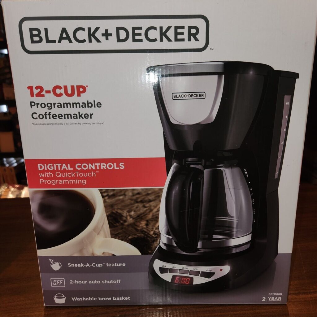 BLACK and DECKER 12-Cup Coffee Maker